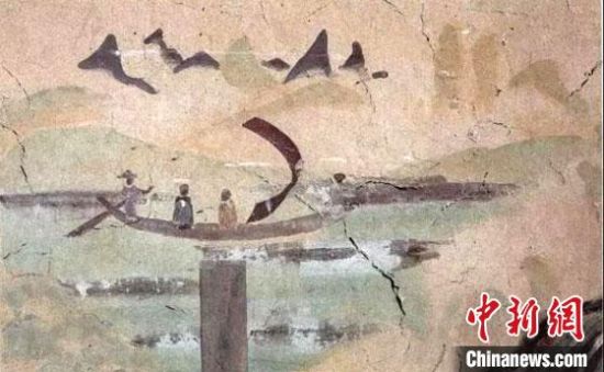 “一人搖櫓晃扁舟，兩人撐篙水上漂?！眻D為莫高窟第323窟《搖櫓帆船》（初唐）。　敦煌研究院供圖