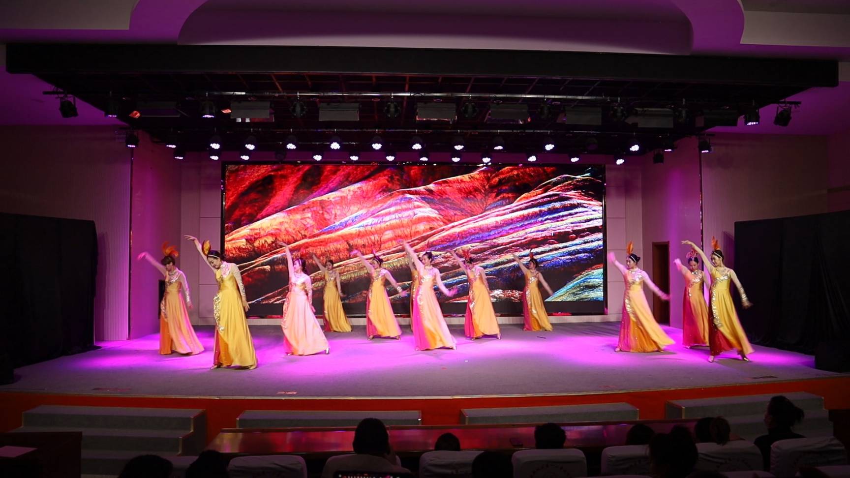 張掖市非遺舞臺劇《寶卷印象》在武威、金昌等市州上演