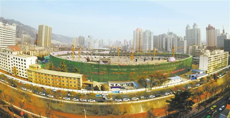 蘭州市七里河體育場主體封頂，預(yù)計(jì)明年7月交付使用