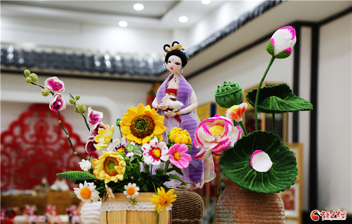 【隴人相·140期】編織大師何起鳳：一針一線(xiàn) 鉤出女性力量 織出絢麗人生