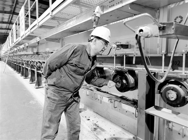 高溫下的堅守，讓世界變得更“透明”