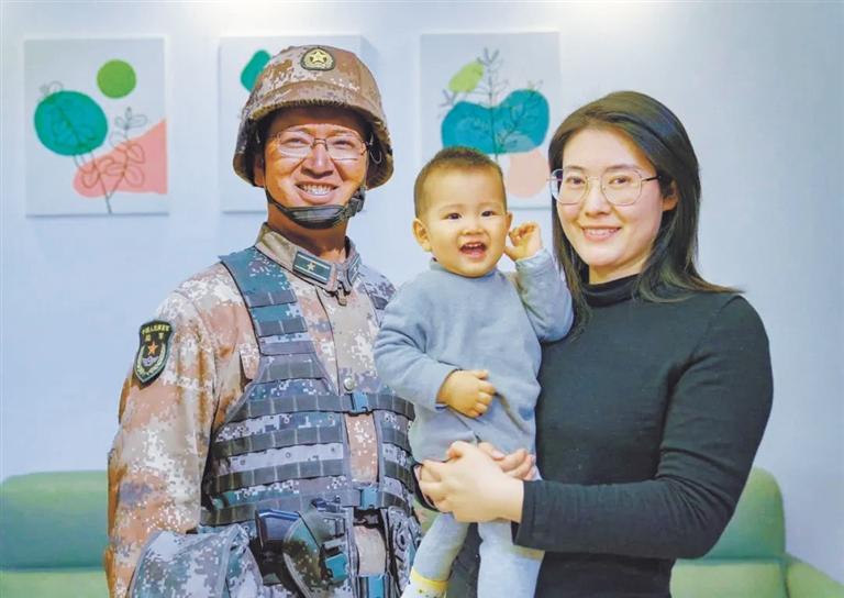 蘭州市退役軍人事務(wù)局舉行清明代祭掃儀式 陳紅軍烈士父親給兒子寫來寄語 “你是祖國的好兒女，也是我們的驕傲”